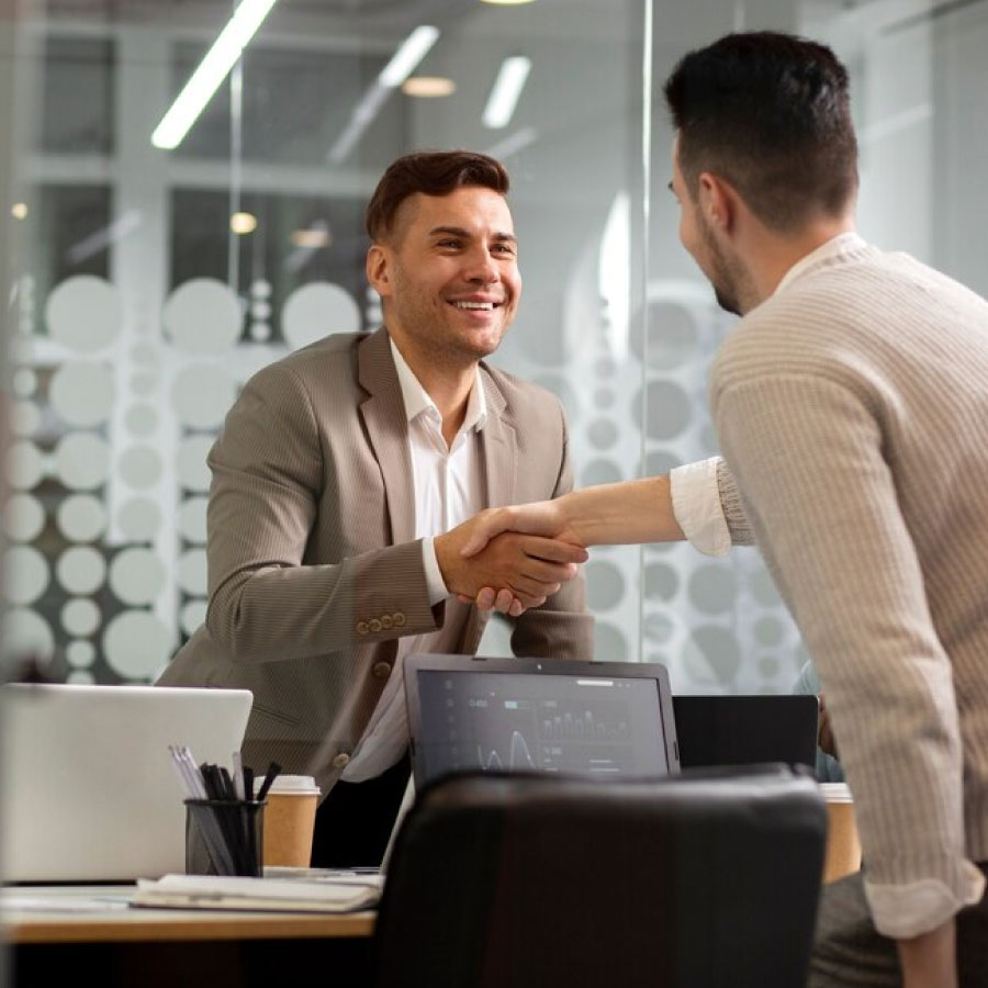 relacion-a-largo-plazo-con-clientes-y-socios
